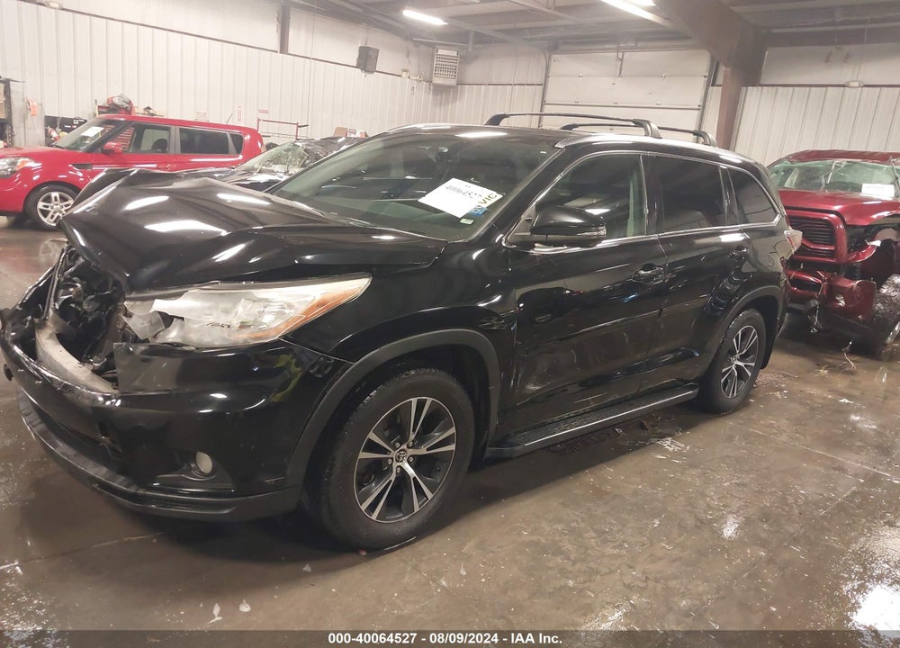 2016 TOYOTA HIGHLANDER XLE V6 VIN: 5TDJKRFH9GS263899