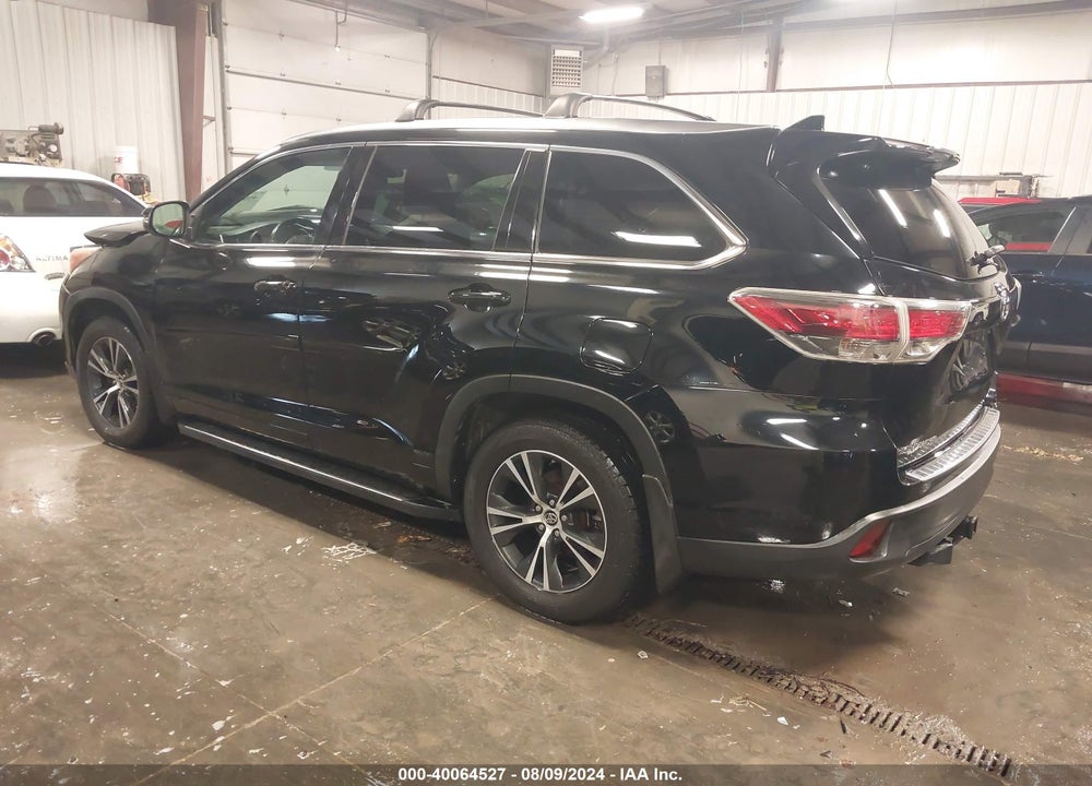 2016 TOYOTA HIGHLANDER XLE V6 VIN: 5TDJKRFH9GS263899