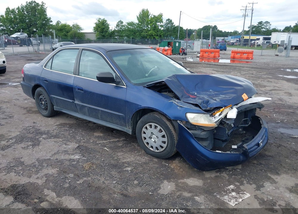 2002 HONDA ACCORD 2.3 VP VIN: 1HGCF86672A160106