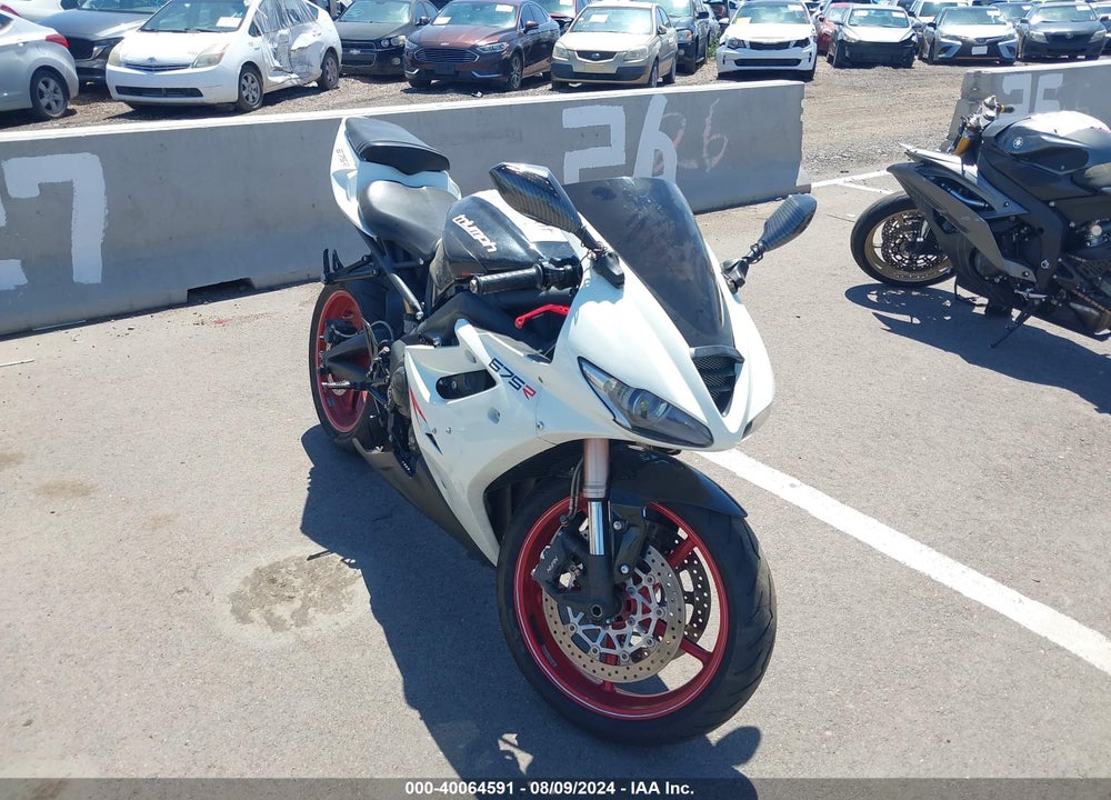 2009 TRIUMPH MOTORCYCLE DAYTONA 675 VIN: SMTD00NS99J397728