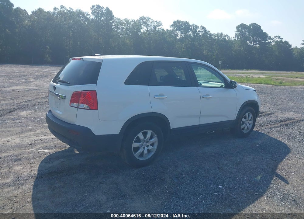 2011 KIA SORENTO LX VIN: 5XYKT3A12BG137883