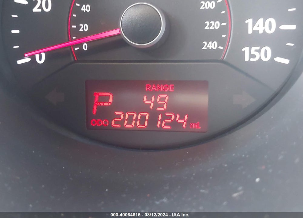 2011 KIA SORENTO LX VIN: 5XYKT3A12BG137883