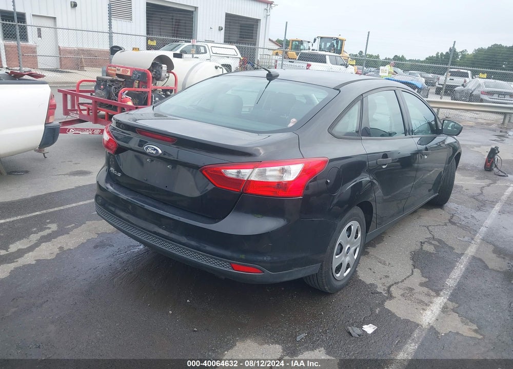 2013 FORD FOCUS VIN: 1FADP3E20DL374224