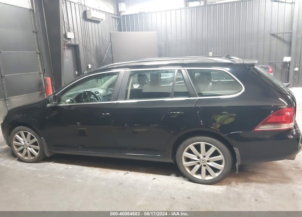 2014 VOLKSWAGEN JETTA SPORTWAGEN 2.0L TDI VIN: 3VWML7AJ5EM623687