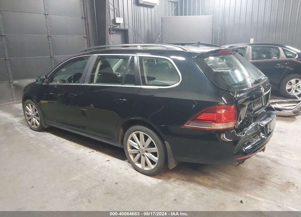 2014 VOLKSWAGEN JETTA SPORTWAGEN 2.0L TDI VIN: 3VWML7AJ5EM623687