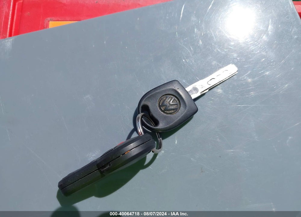 2002 VOLKSWAGEN CABRIO GLX VIN: 3VWDC21V92M803630
