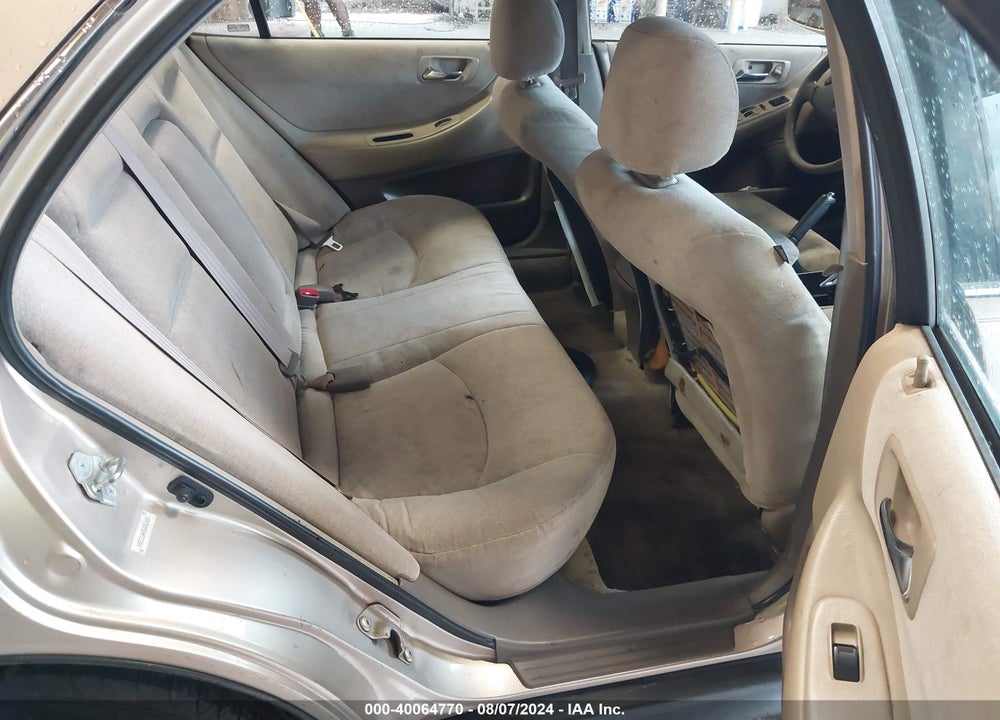 2001 HONDA ACCORD 3.0 LX VIN: 1HGCG164X1A052418