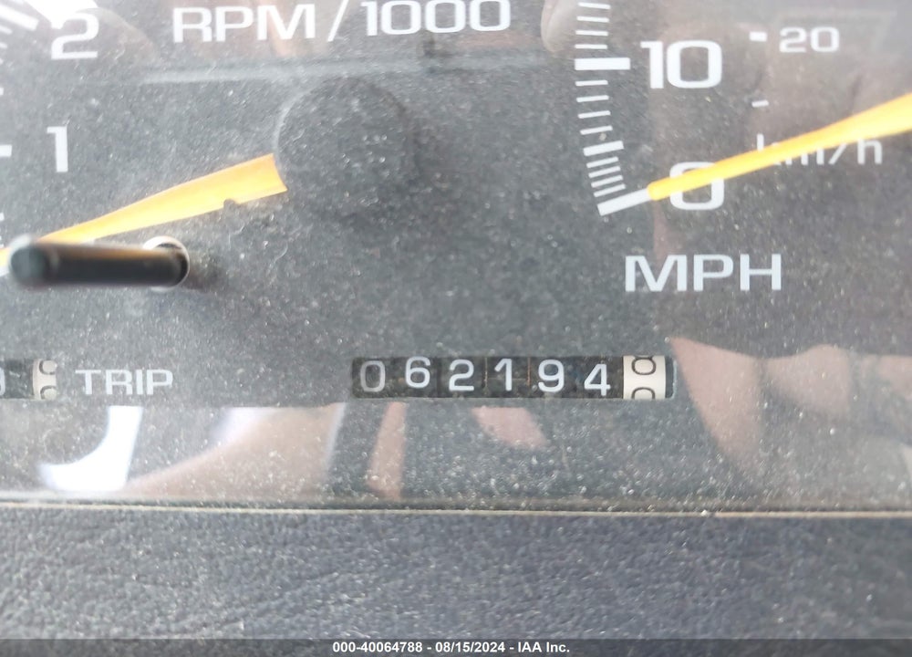 1998 CHEVROLET P30 VIN: 1GBLP37J4W3315226