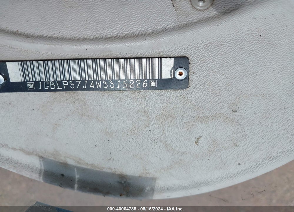 1998 CHEVROLET P30 VIN: 1GBLP37J4W3315226