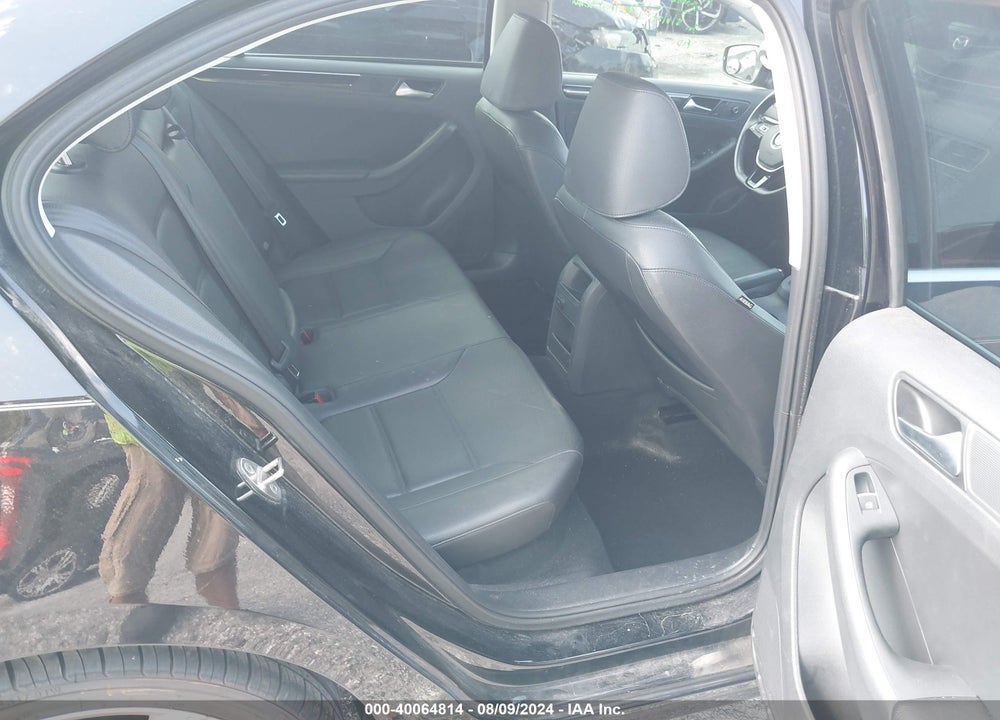 2017 VOLKSWAGEN JETTA 1.8T SEL VIN: 3VWL17AJ1HM243218