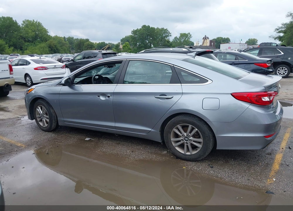 2016 HYUNDAI SONATA SE VIN: 5NPE24AF0GH296709