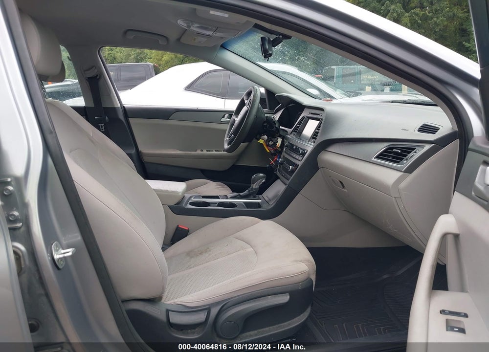 2016 HYUNDAI SONATA SE VIN: 5NPE24AF0GH296709