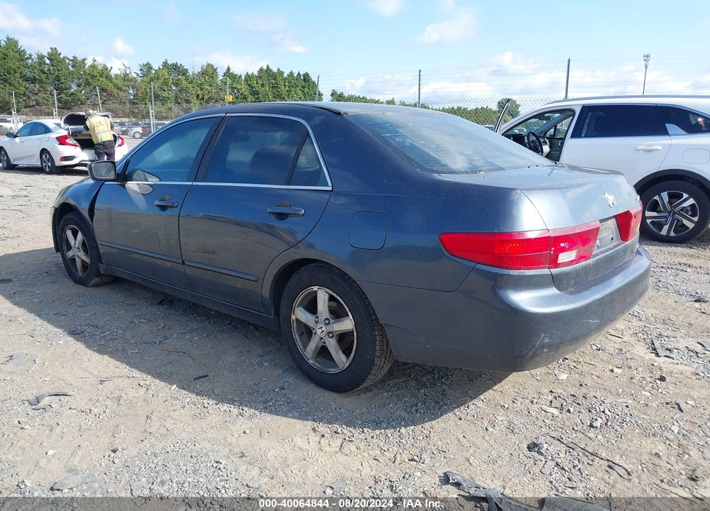 2005 HONDA ACCORD 2.4 EX VIN: 1HGCM56735A110210