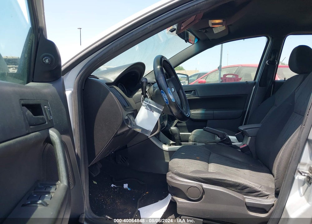2010 FORD FOCUS SE VIN: 1FAHP3FN2AW188303