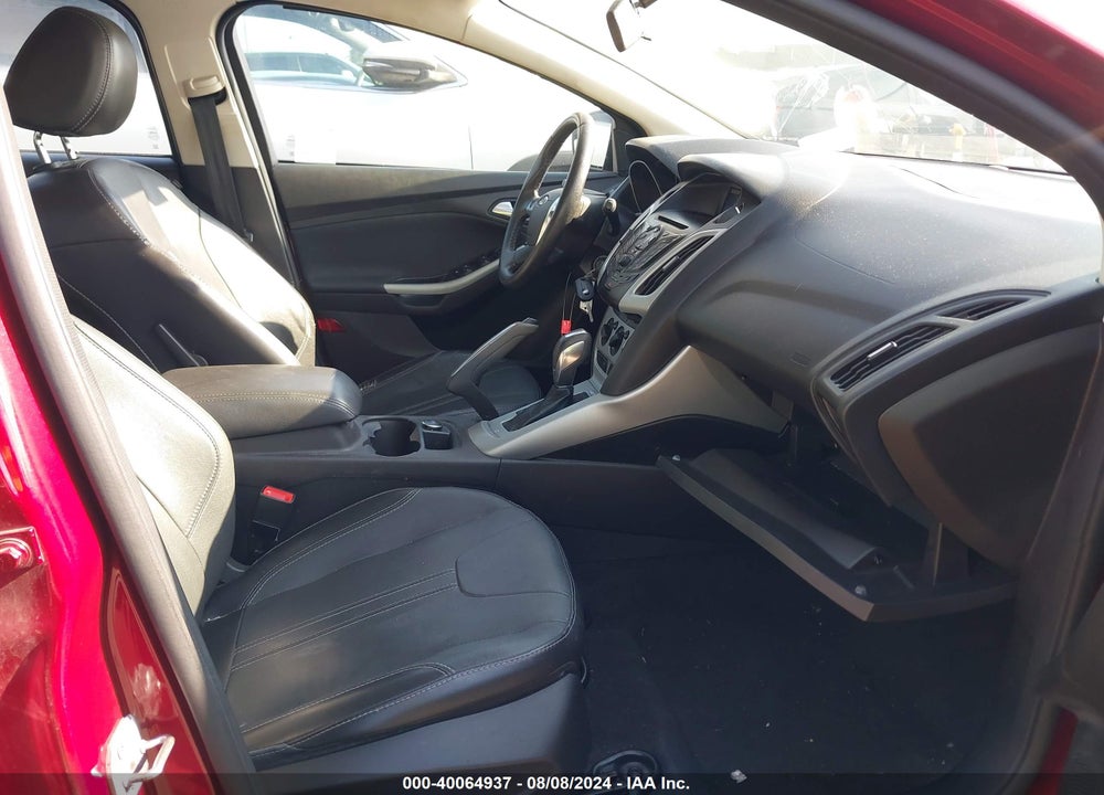 2014 FORD FOCUS SE VIN: 1FADP3K23EL131996