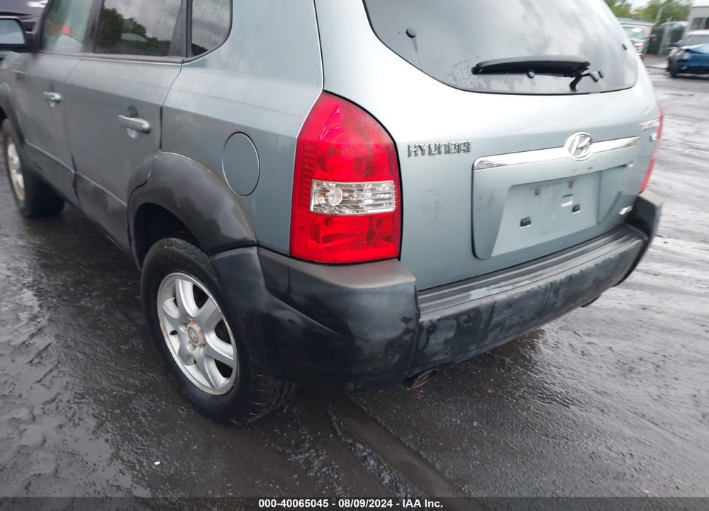 2005 HYUNDAI TUCSON GLS/LX VIN: KM8JN72D85U136936