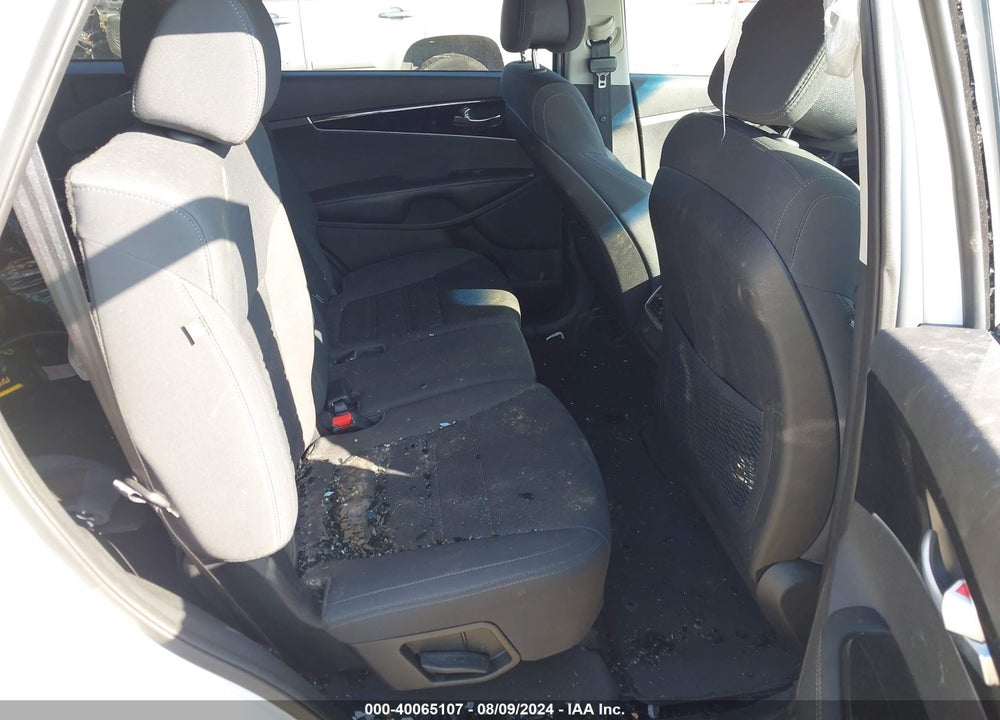 2016 KIA SORENTO 2.4L LX VIN: 5XYPG4A32GG020720