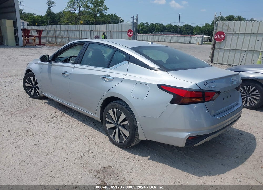 2022 NISSAN ALTIMA SV FWD VIN: 1N4BL4DV7NN350450