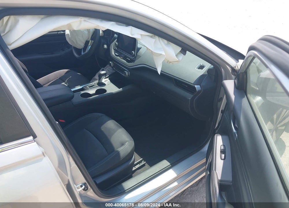 2022 NISSAN ALTIMA SV FWD VIN: 1N4BL4DV7NN350450