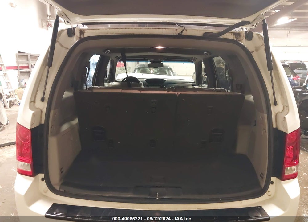 2011 HONDA PILOT VIN: 5FNYF4H59BB018008