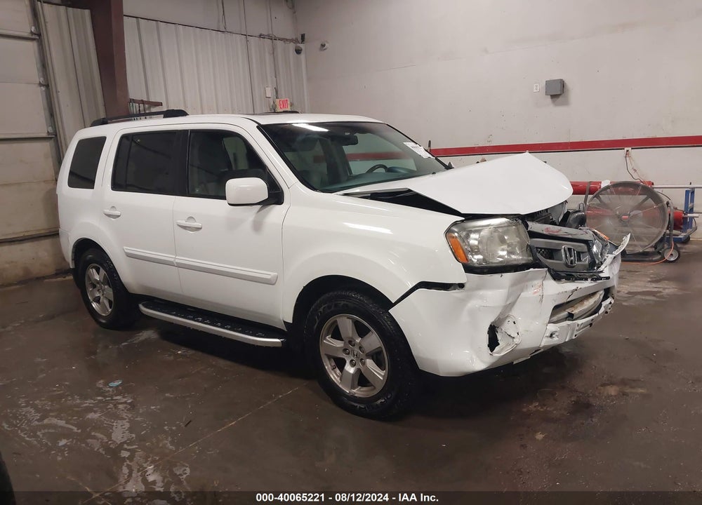 2011 HONDA PILOT VIN: 5FNYF4H59BB018008