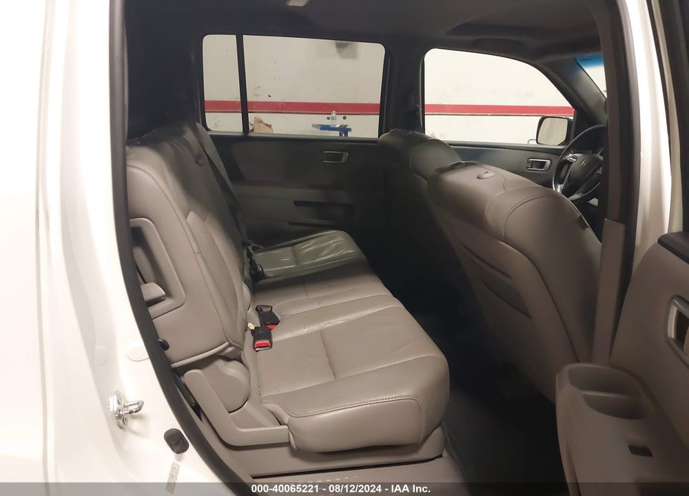 2011 HONDA PILOT VIN: 5FNYF4H59BB018008