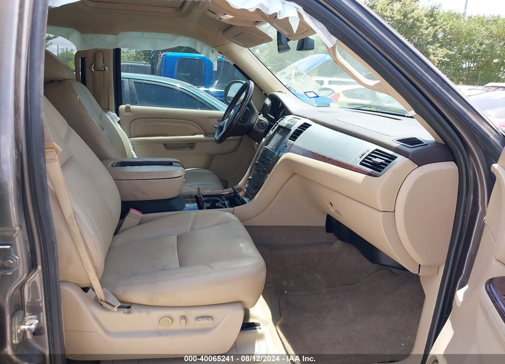 2013 CADILLAC ESCALADE LUXURY VIN: 1GYS3BEF3DR177467