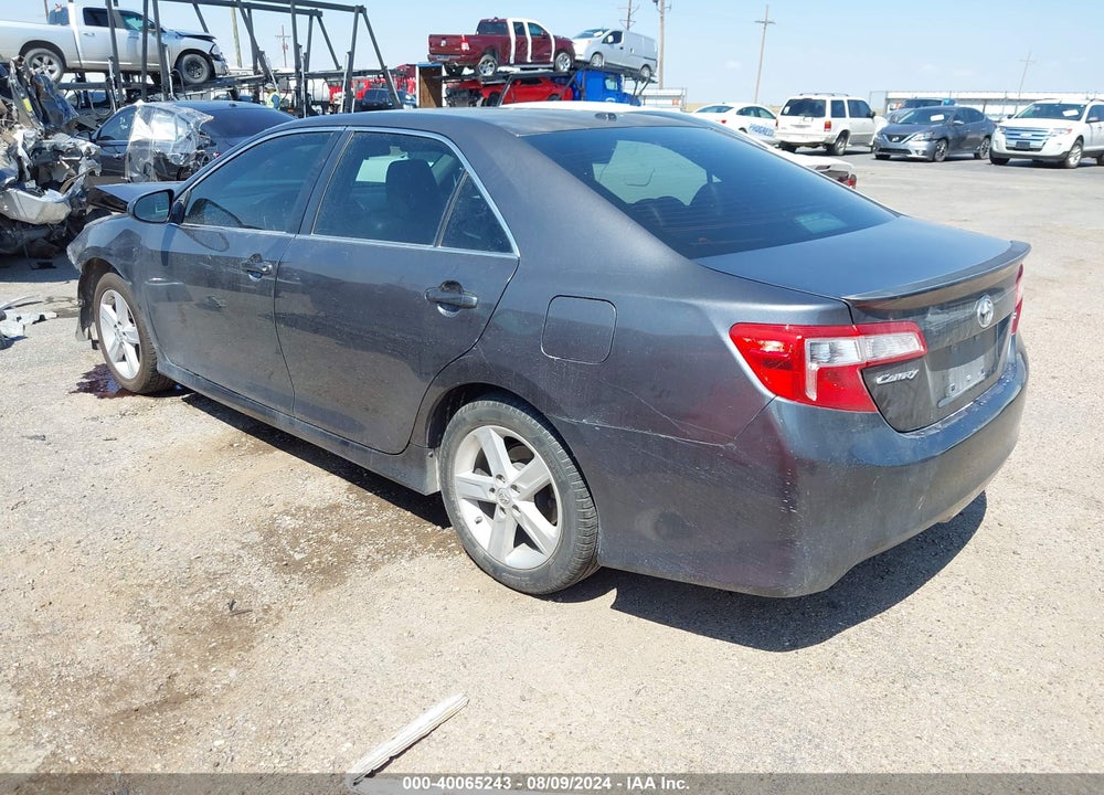 2013 TOYOTA CAMRY SE VIN: 4T1BF1FK0DU283581