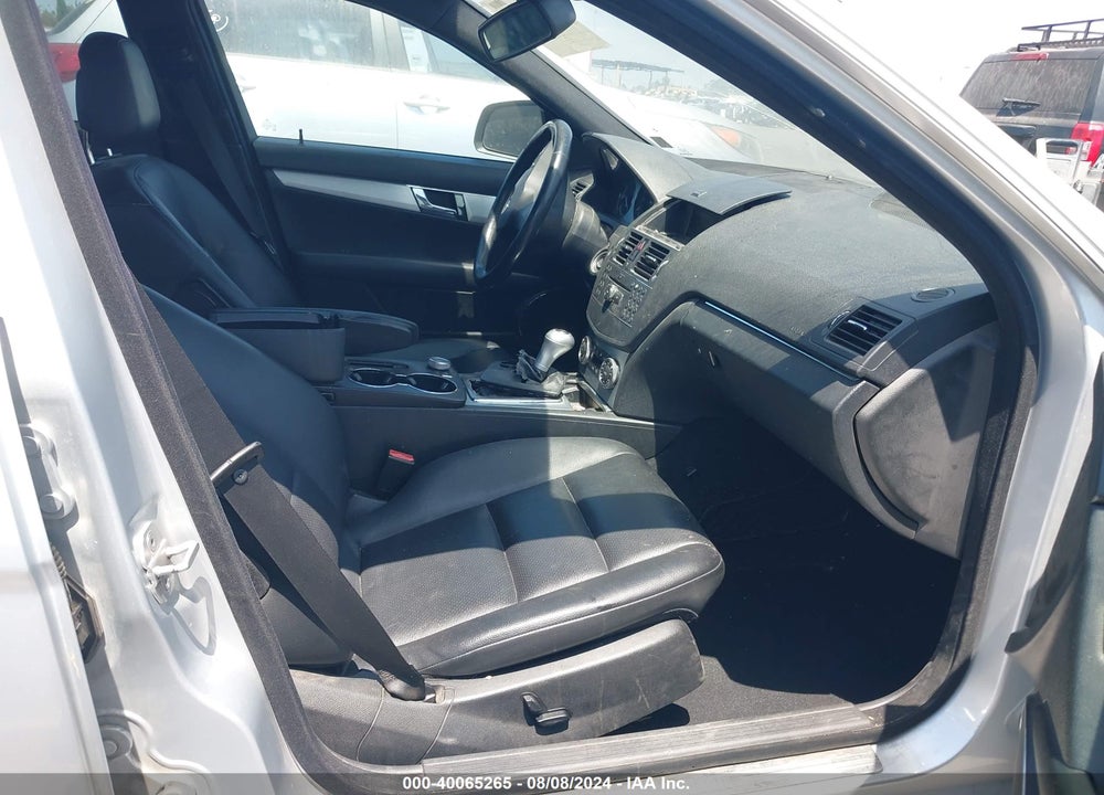 2008 MERCEDES-BENZ C 300 LUXURY/SPORT VIN: WDDGF54X68F094644