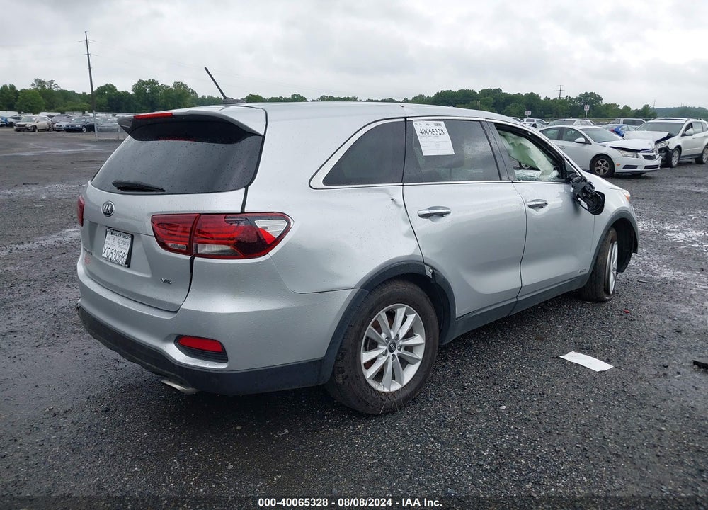 2019 KIA SORENTO 3.3L LX VIN: 5XYPGDA52KG450810