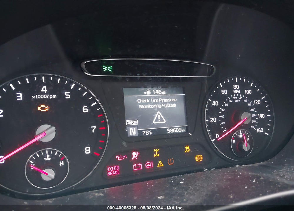 2019 KIA SORENTO 3.3L LX VIN: 5XYPGDA52KG450810
