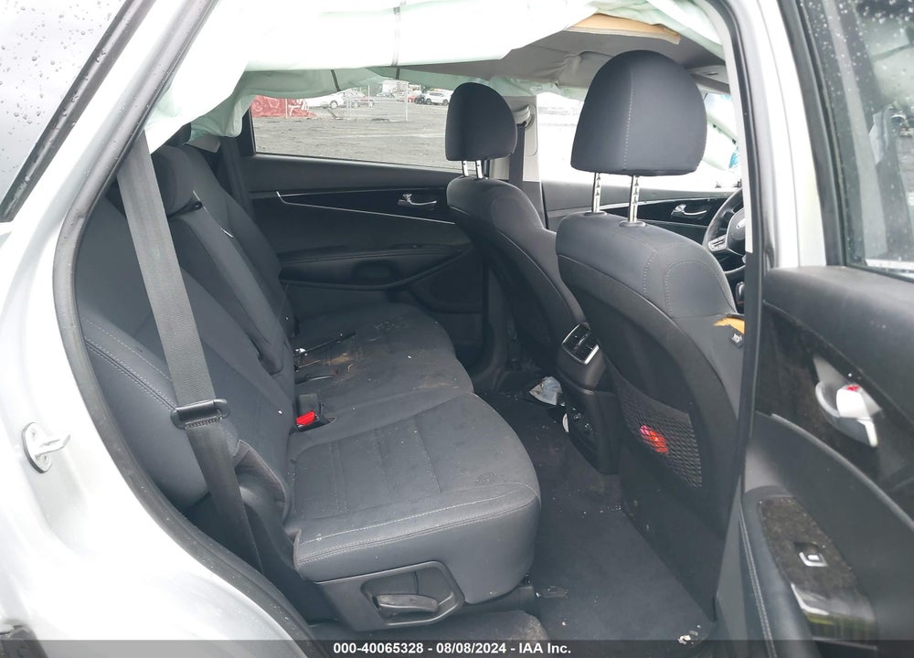 2019 KIA SORENTO 3.3L LX VIN: 5XYPGDA52KG450810