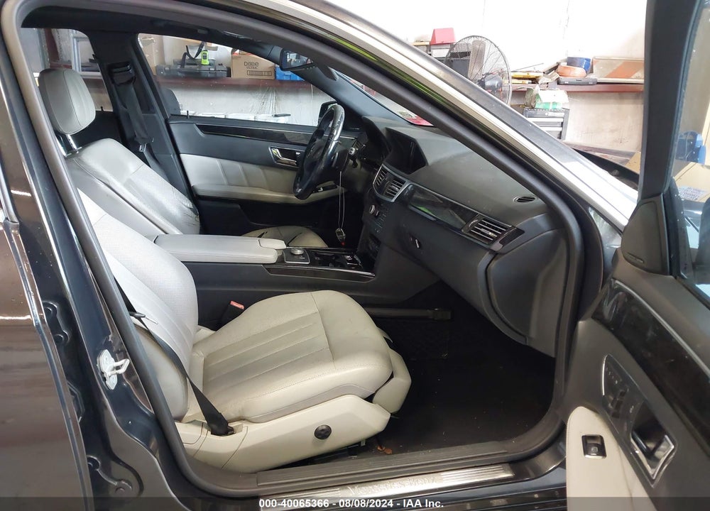 2011 MERCEDES-BENZ E 350 VIN: WDDHF5GBXBA418171