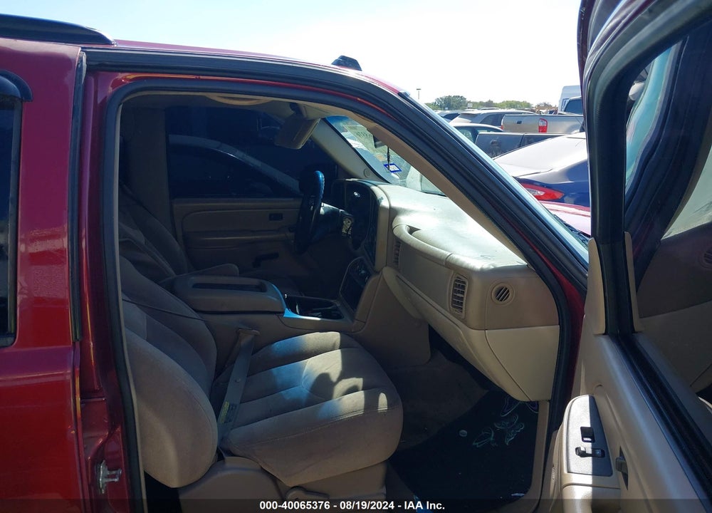 2005 GMC YUKON SLE VIN: 1GKEC13V45J193950