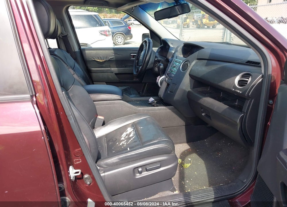 2010 HONDA PILOT EX-L VIN: 5FNYF4H56AB017851