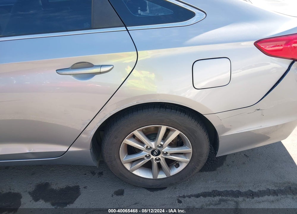 2015 HYUNDAI SONATA SE VIN: 5NPE24AF3FH035573