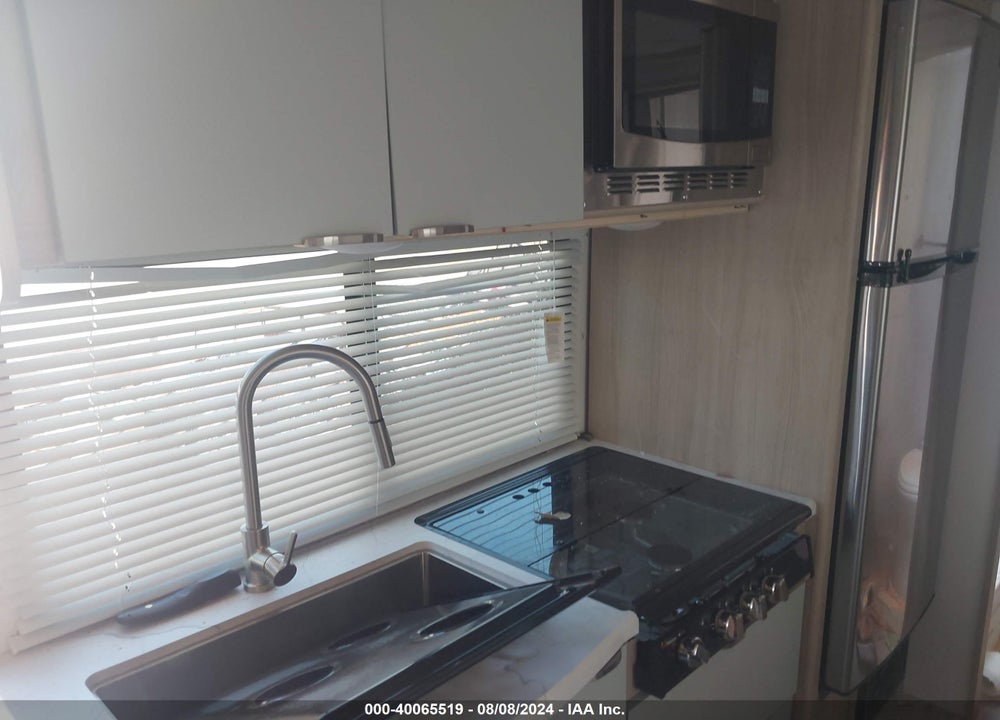 2024 WINNEBAGO MICRO MINNIE M2108TB VIN: 54CTM2J21R3078568