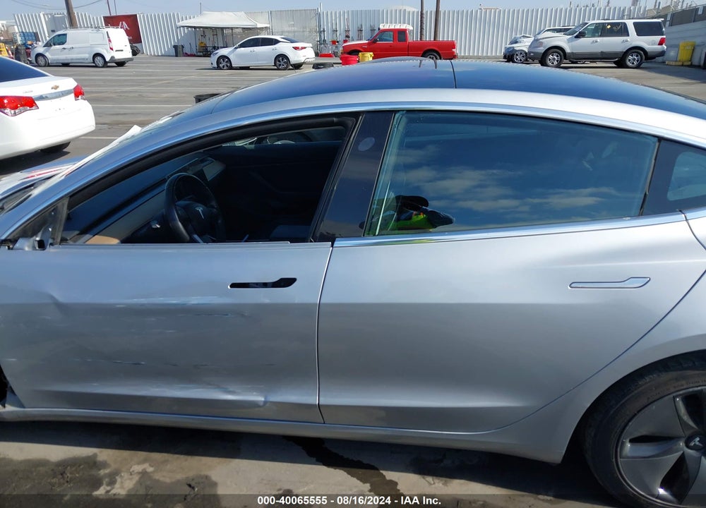 2018 TESLA MODEL 3 LONG RANGE/MID RANGE VIN: 5YJ3E1EA6JF077366