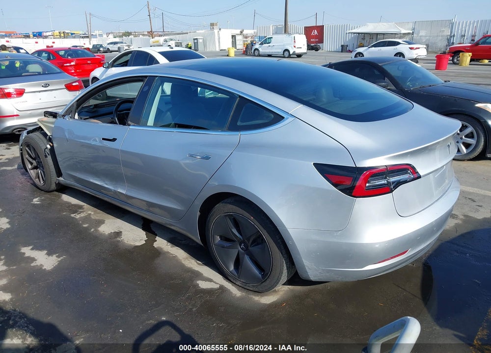 2018 TESLA MODEL 3 LONG RANGE/MID RANGE VIN: 5YJ3E1EA6JF077366