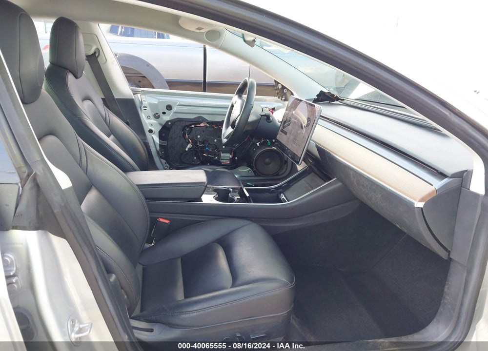 2018 TESLA MODEL 3 LONG RANGE/MID RANGE VIN: 5YJ3E1EA6JF077366