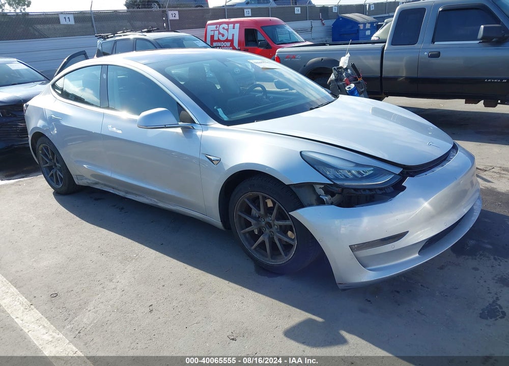 2018 TESLA MODEL 3 LONG RANGE/MID RANGE VIN: 5YJ3E1EA6JF077366