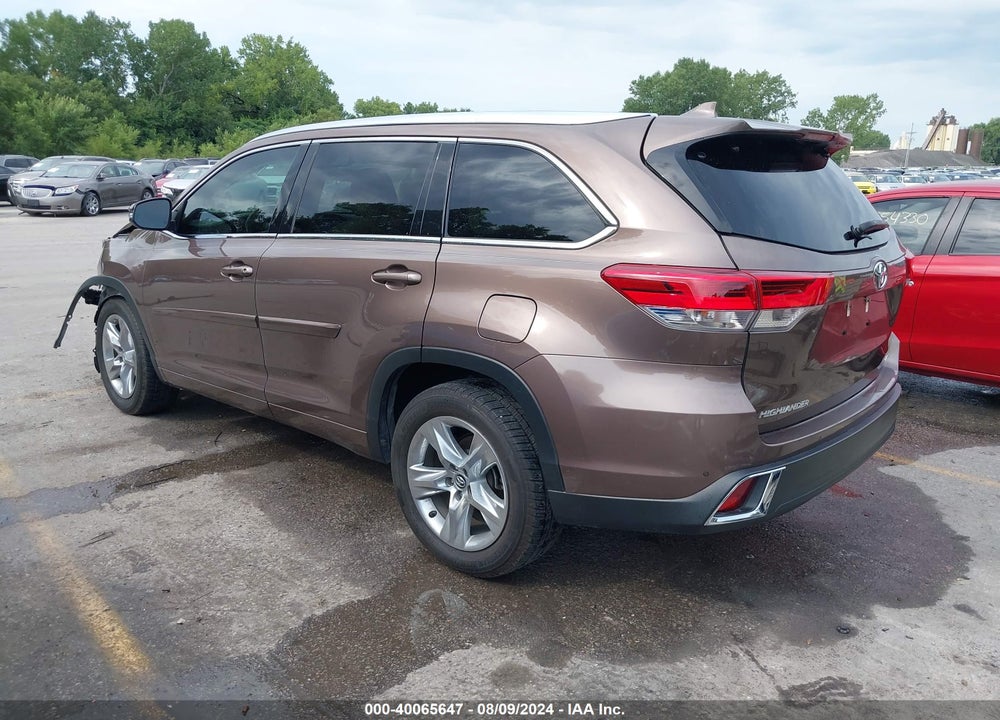 2017 TOYOTA HIGHLANDER LIMITED/LTD PLATINUM VIN: 5TDYZRFH3HS224558