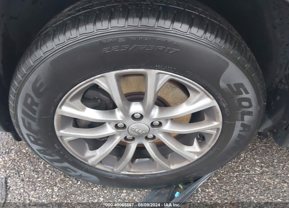 2019 JEEP CHEROKEE LATITUDE PLUS 4X4 VIN: 1C4PJMLB3KD400226