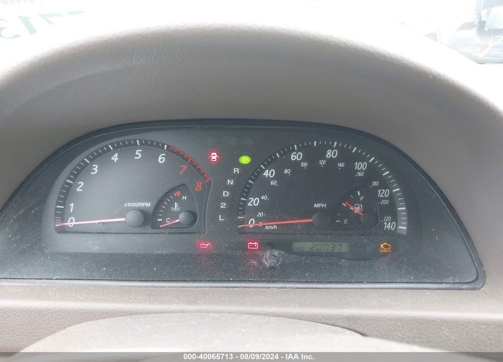 2004 TOYOTA CAMRY LE VIN: JTDBE32K940256377