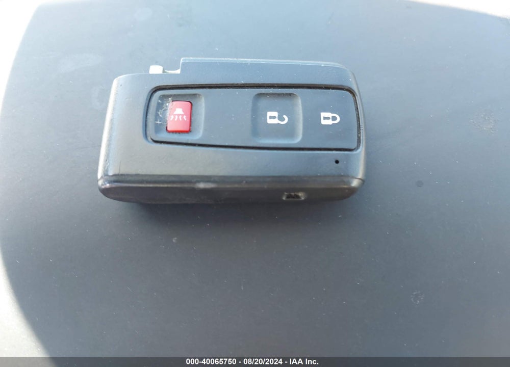 2004 TOYOTA PRIUS VIN: JTDKB20U740028224