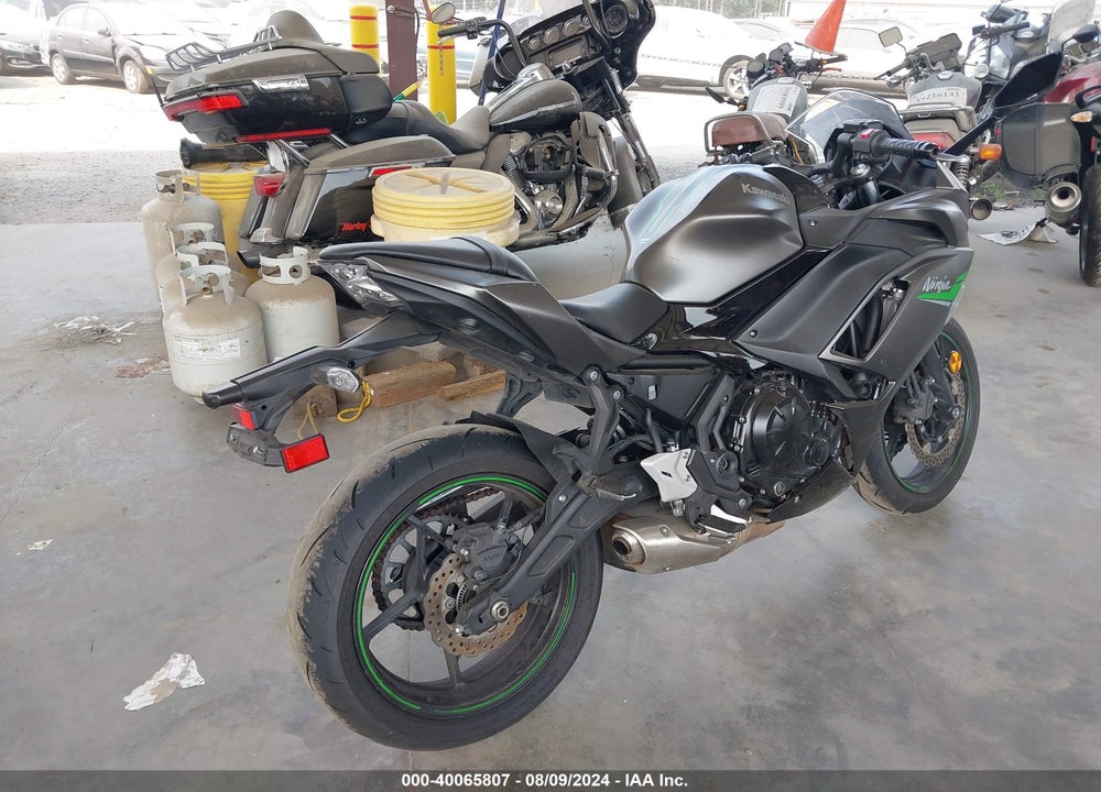 2024 KAWASAKI EX650 R VIN: ML5EXER1XRDAC3634