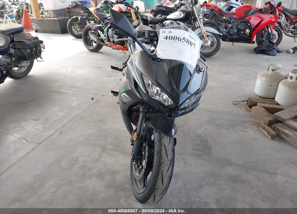 2024 KAWASAKI EX650 R VIN: ML5EXER1XRDAC3634