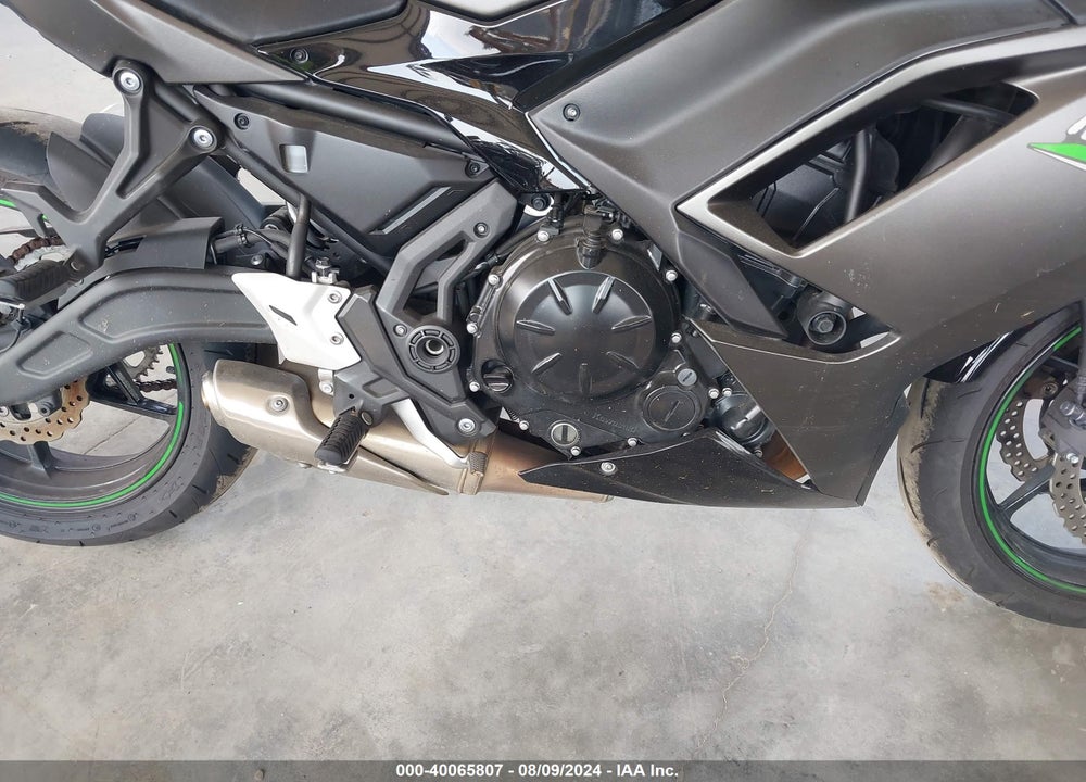 2024 KAWASAKI EX650 R VIN: ML5EXER1XRDAC3634