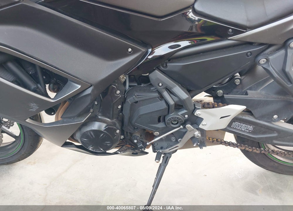 2024 KAWASAKI EX650 R VIN: ML5EXER1XRDAC3634