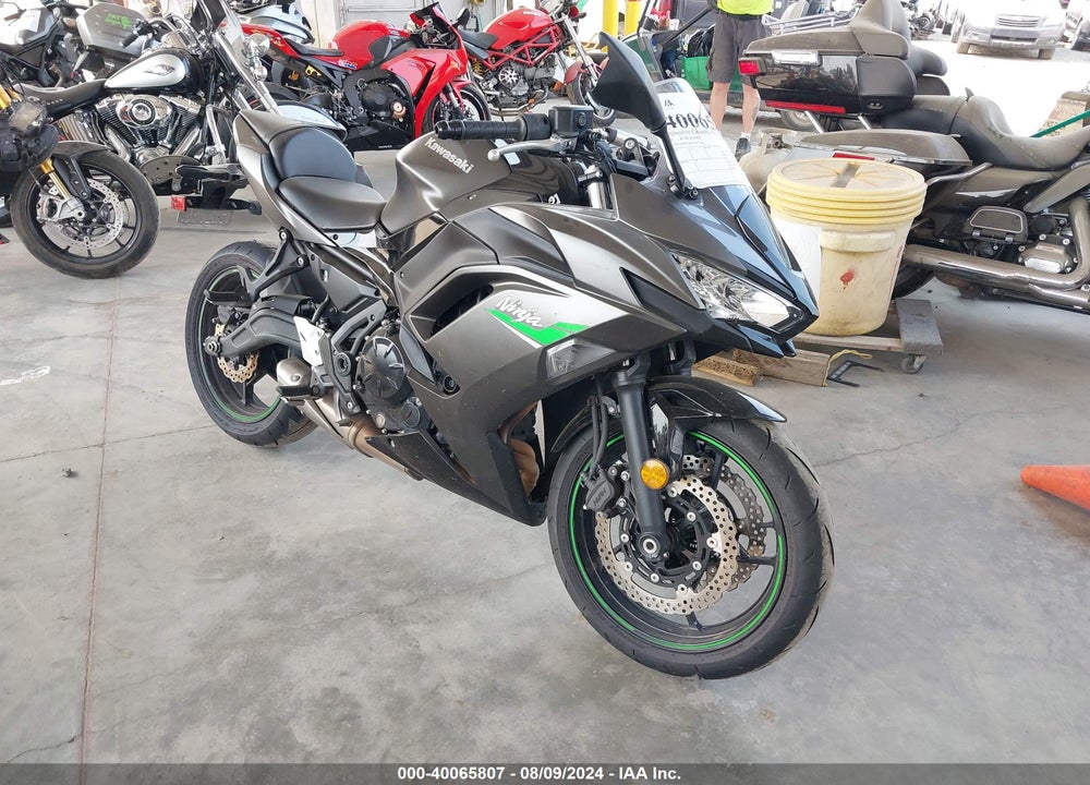 2024 KAWASAKI EX650 R VIN: ML5EXER1XRDAC3634